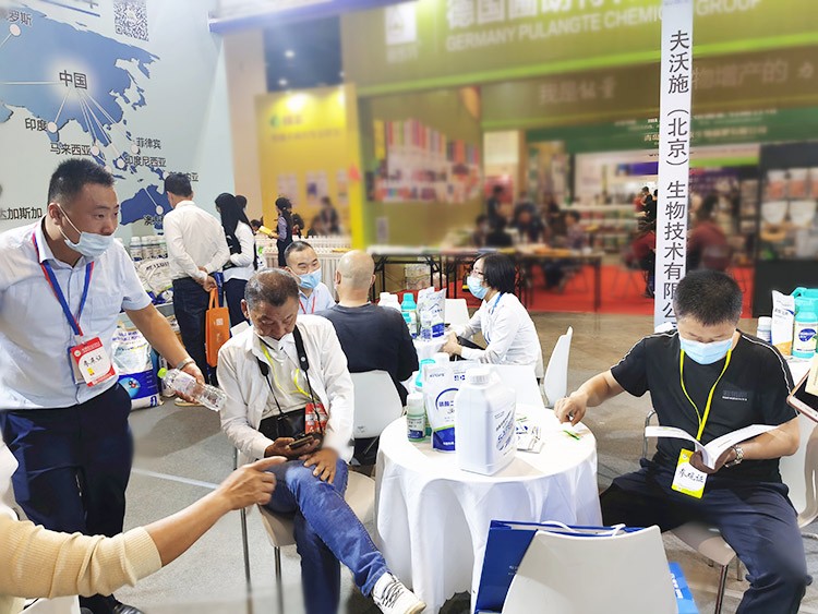 越是艱險越向前，越是困境越突破，夫沃施廣西會滿譽而歸！