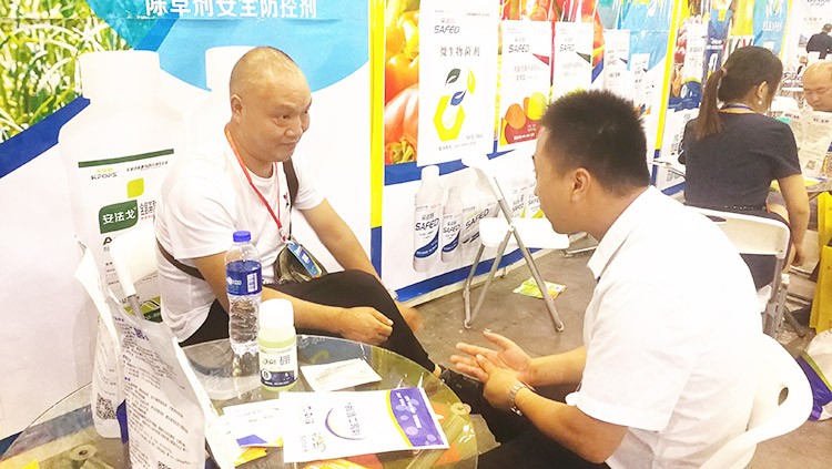 四川成都中國西部創(chuàng)新農(nóng)業(yè)博覽會—夫沃施用實力征服市場！